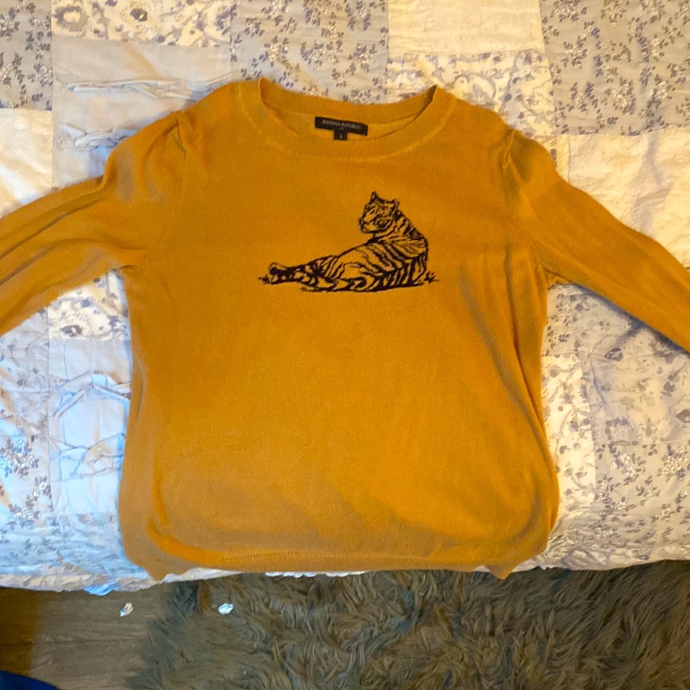 Tiger sewn sweater by banana republic